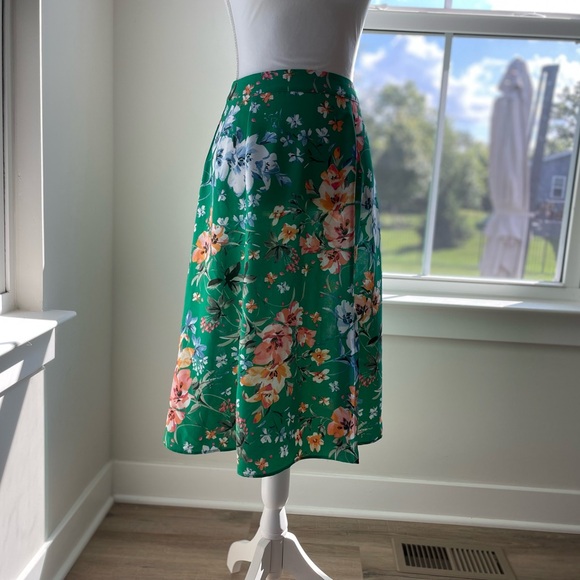 Loft NWT Floral Fluid Midi Skirt - Picture 5 of 7